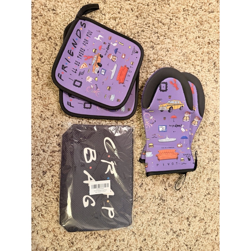 Friends TV Show Kitchen Set Oven Mitt 2 Pot Holders Crap Bag Pivot Purple